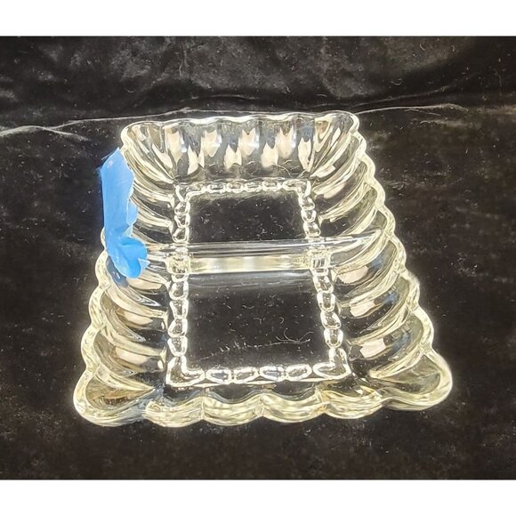 Vintage Clear Pressed Glass Divided Dish with Scalloped Edge - Picture 10 of 13